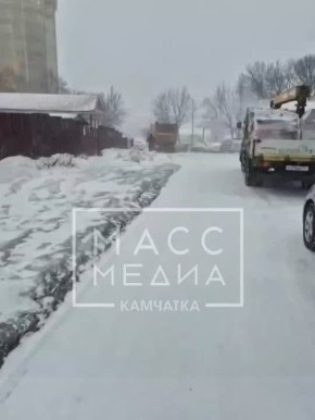 Эффектное скольжение КамАЗа на Красинцев