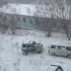 Фигурное катание машин на Камчатке: массовые аварии происходят в регионе из-за сильного гололеда