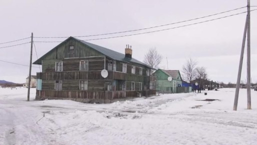 В отдаленном селе Камчатки не могут похоронить умершего