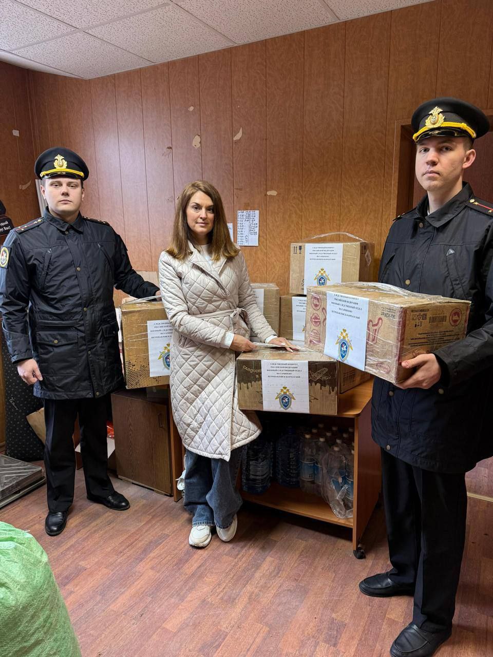 Военные следователи Следственного комитета Российской Федерации продолжают оказывать гуманитарную помощь Военные следователи Следственного комитета Российской Федерации продолжают оказывать гуманитарную помощь