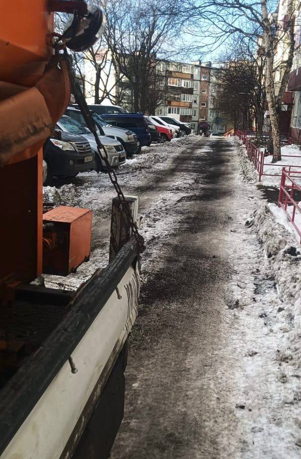 Город день за днем. 20 ноября 2025 года В Петропавловске-Камчатском продолжается работа по расчистке городских территорий Город день за днем. 20 ноября 2025 года В Петропавловске-Камчатском продолжается работа по расчистке городских территорий