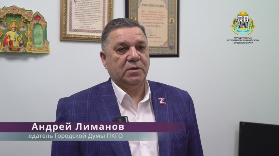 Городская Дума Петропавловска совместно с общественной организацией «Я русский. Своих не бросаем» провели благотворительный концерт «Мама – мой ангел земной»