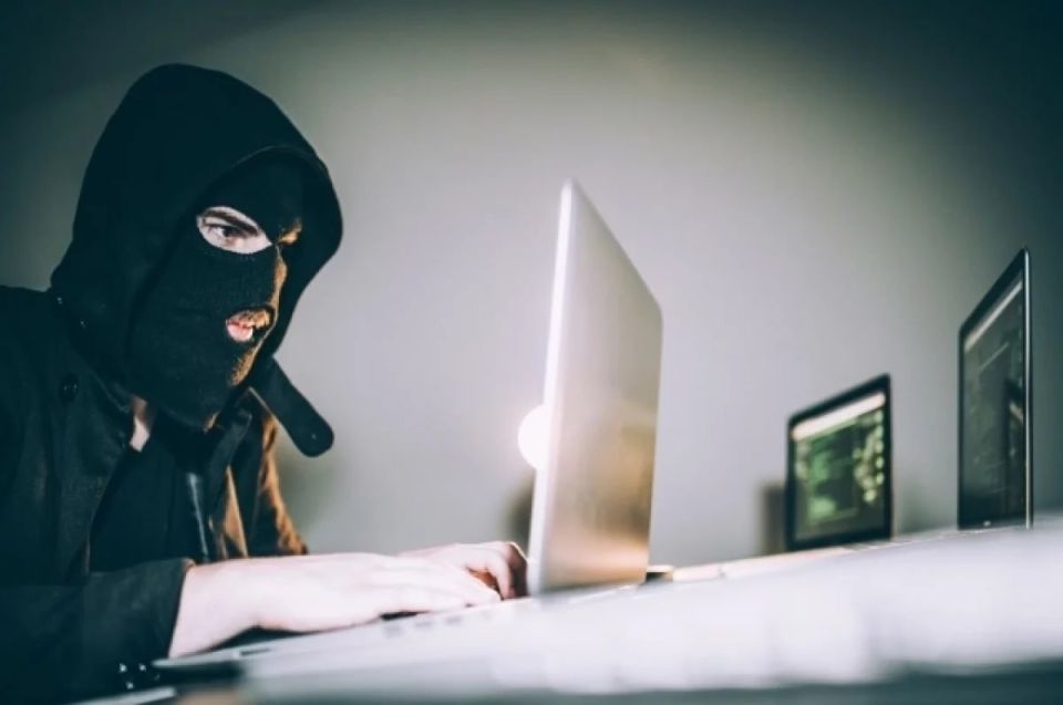 Лишилась денег после общения на сайте знакомств