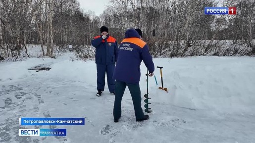 На водоемах полуострова продолжается формирование ледового покрова