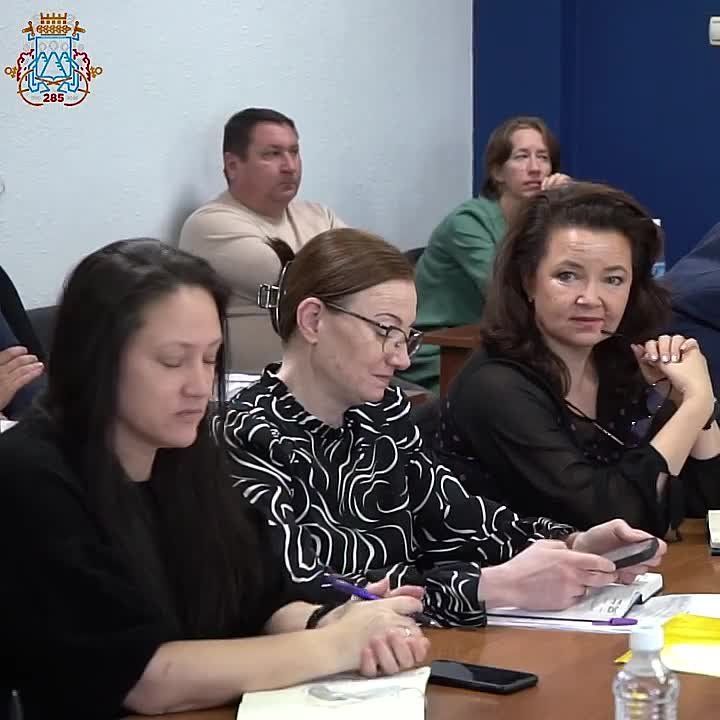 Ликвидация гололеда на городских улицах стала одной из основных тем аппаратного совещания под руководством Главы краевого центра Евгения Беляева