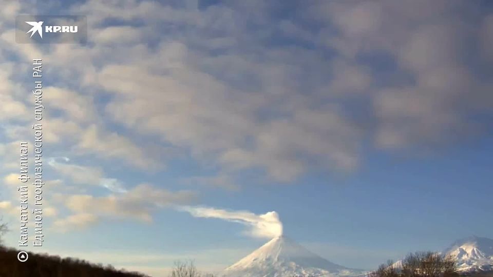 Вулкан Безымянный на Камчатке перешёл в фазу извержения