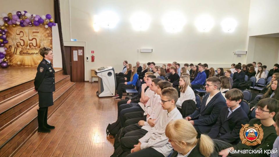 Cотрудники полиции нанесли визит старшеклассникам