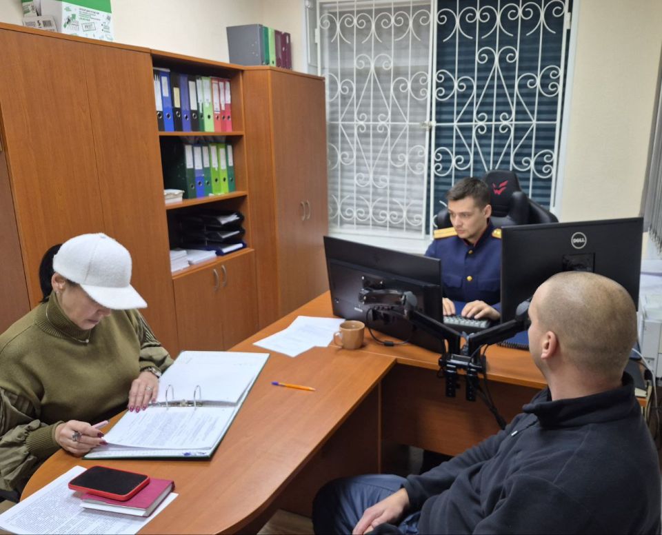 Следователями СКР возбуждено уголовное дело о вымогательстве и получении взятки сотрудниками полиции Следователями СКР возбуждено уголовное дело о вымогательстве и получении взятки сотрудниками полиции