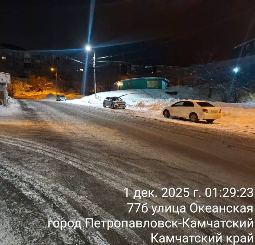 Город день за днем. 1 декабря 2025 года Дорожные службы продолжают выполнять необходимые работы по зимнему содержанию дорог в городе Город день за днем. 1 декабря 2025 года Дорожные службы продолжают выполнять необходимые работы по зимнему содержанию дорог в городе