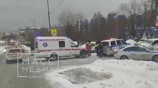 На улице Чубарова ребёнок попал под колёса автомобиля