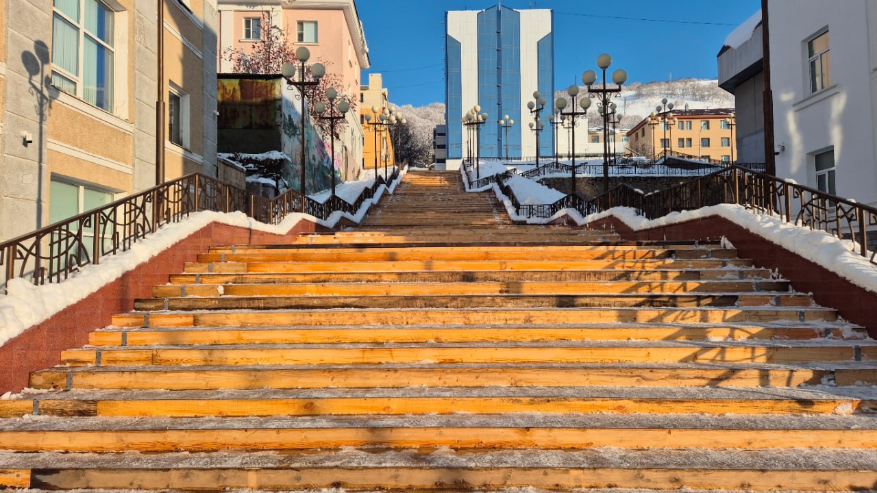 Глава города Евгений Беляев: Благоустройства лестничных переходов в историческом центре Петропавловска-Камчатского стало возможным благодаря участию жителей Глава города Евгений Беляев: Благоустройства лестничных переходов в историческом центре Петропавловска-Камчатского стало возможным благодаря участию жителей