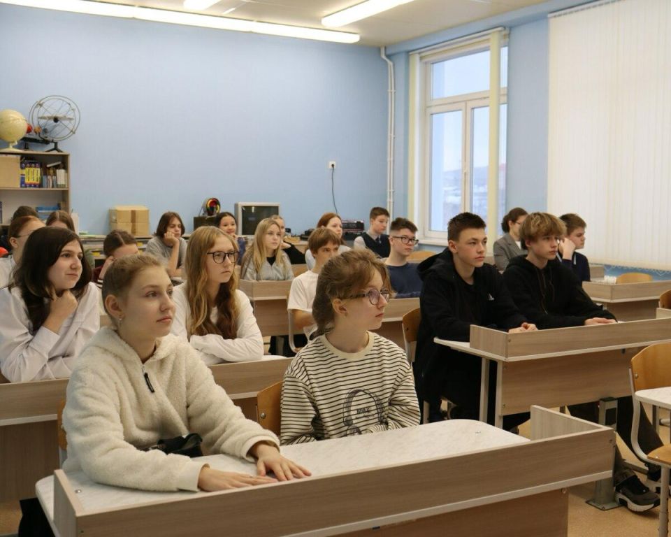 Для школьников Камчатки провели уроки преподаватели ведущих российских вузов