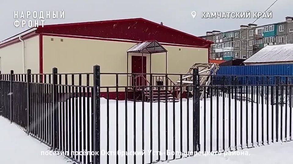 Туалет засорился два месяца назад, на стенах плесень, в кабинете у педиатра температура плюс восемь: обстановку в камчатской поселковой амбулатории засняли на видео…