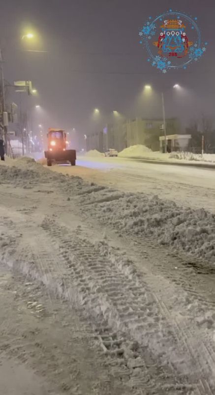 Город остается во власти действия циклона
