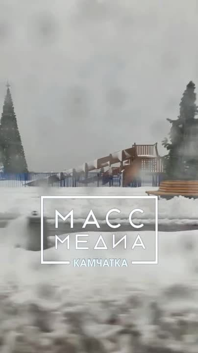 Владимир Солодов провёл оперативное совещание из-за мощного циклона