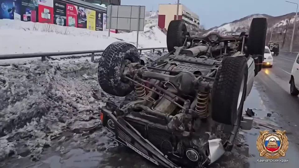 В утренней аварии на повороте на Высотную есть пострадавшие