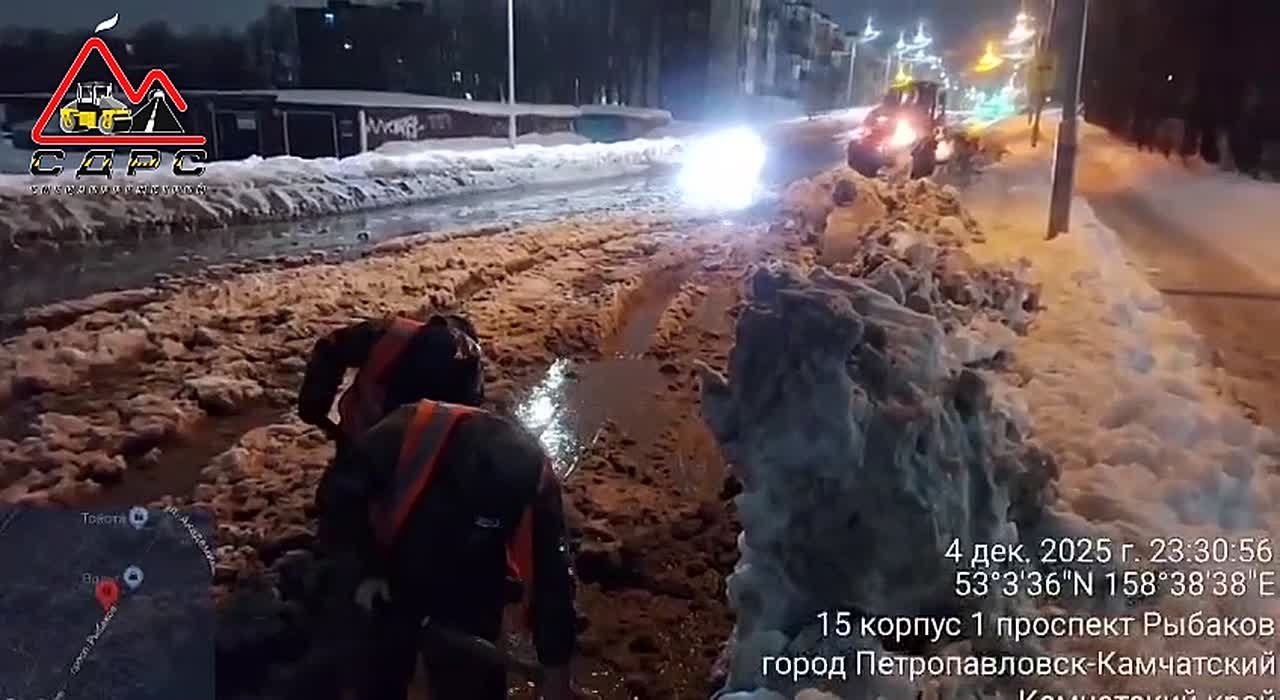 Делимся еще кадрами с ночной работы дежурных групп МУП «Спецдорремстрой»