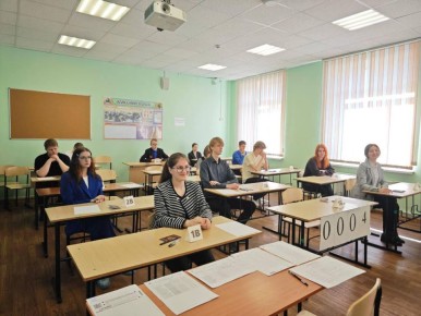 Минпросвещения и Рособрнадзор утвердили график сдачи ЕГЭ и ОГЭ на 2026 год