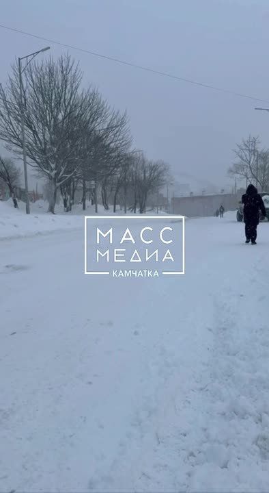 Губернатор провёл совещание по ликвидации последствий циклона