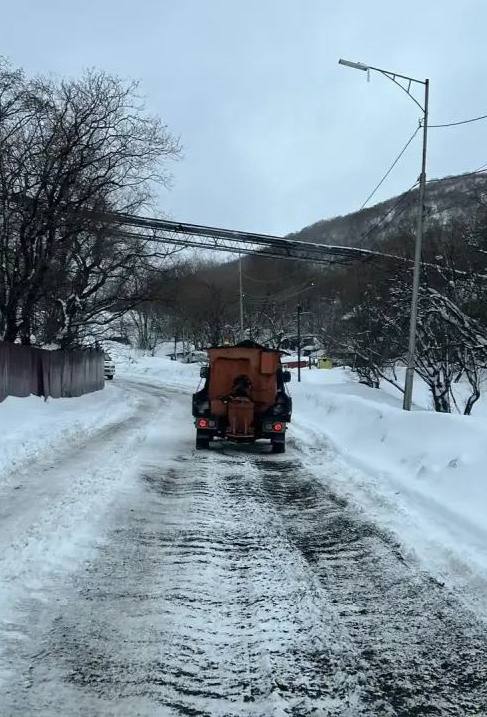 Город день за днём. 9 декабря 2025 года Городские службы ликвидируют последствия циклона в усиленном режиме Город день за днём. 9 декабря 2025 года Городские службы ликвидируют последствия циклона в усиленном режиме
