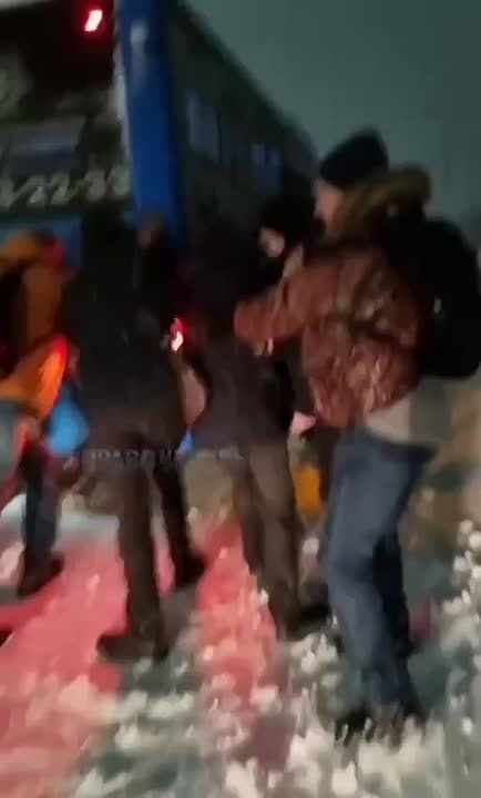 Снежный апокалипсис накрыл Камчатку