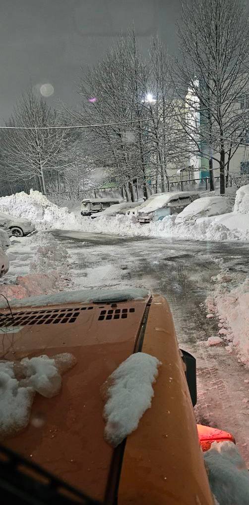 Город день за днем. 10 декабря 2025 года В Петропавловске-Камчатском дорожные службы продолжают работы по ликвидации последствий прошедшего циклона Город день за днем. 10 декабря 2025 года В Петропавловске-Камчатском дорожные службы продолжают работы по ликвидации последствий прошедшего циклона