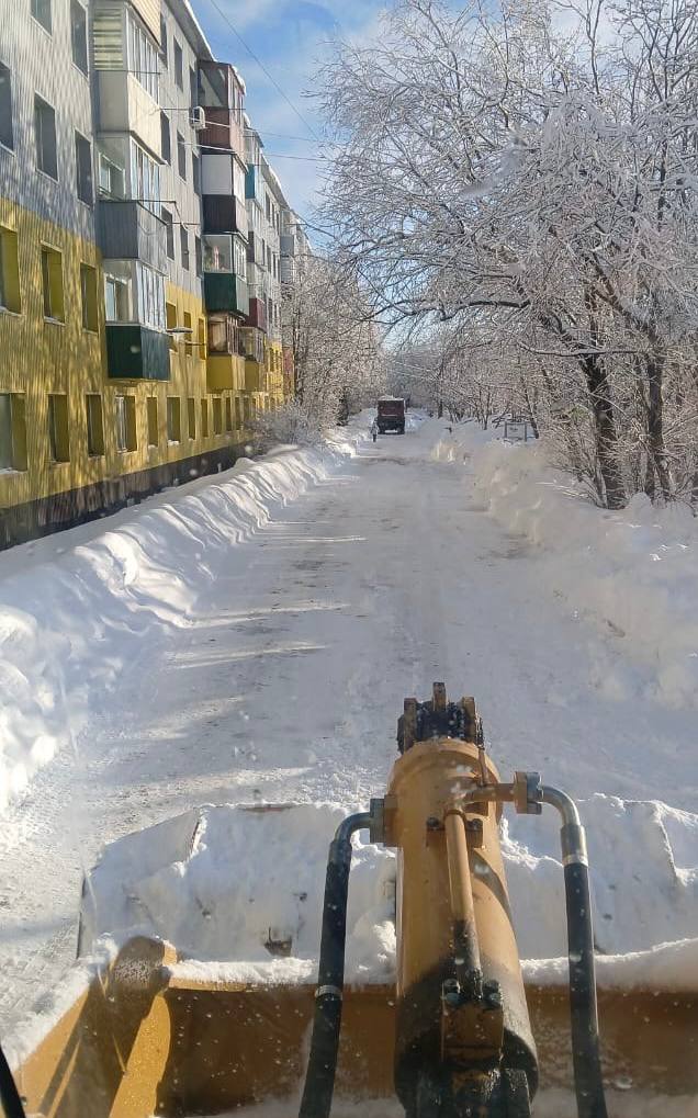 Город день за днем. 10 декабря 2025 года В Петропавловске-Камчатском дорожные службы продолжают работы по ликвидации последствий прошедшего циклона Город день за днем. 10 декабря 2025 года В Петропавловске-Камчатском дорожные службы продолжают работы по ликвидации последствий прошедшего циклона