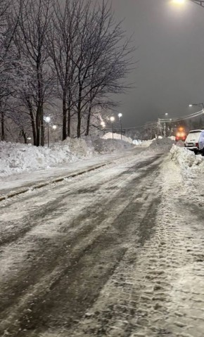 Город день за днем. 10 декабря 2025 года В Петропавловске-Камчатском дорожные службы продолжают работы по ликвидации последствий прошедшего циклона