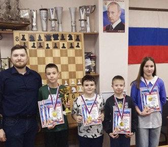 Гимназия №39 выиграла городской этап шахматного турнира «Белая ладья»