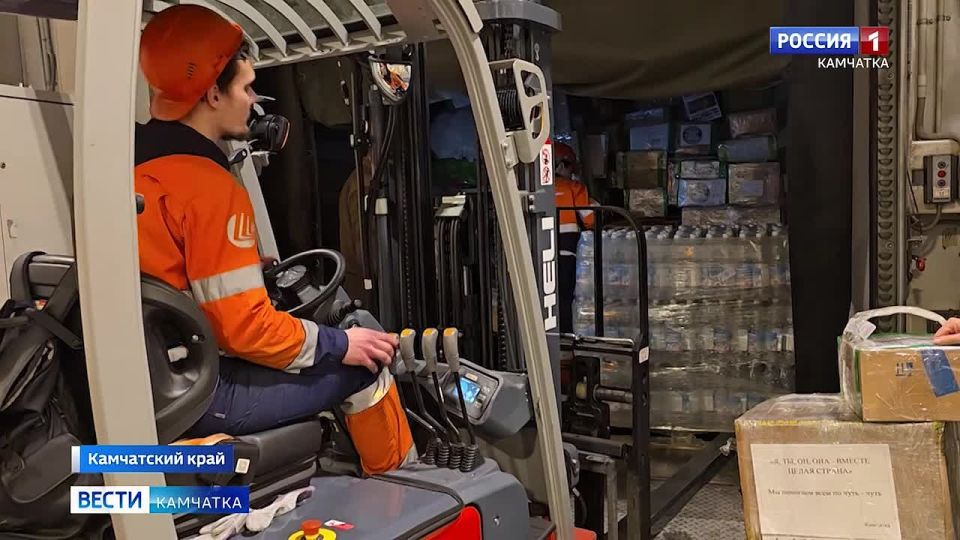 Очередную партию гуманитарной помощи на передовую доставил Народный фронт при поддержке Следственного комитета