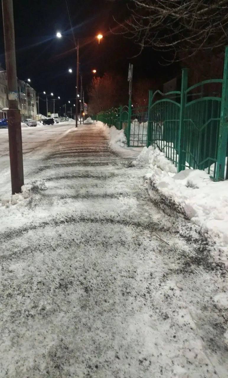 Город день за днем. 15 декабря 2025 года В Петропавловске-Камчатском дорожные службы продолжают очистку городских территорий Город день за днем. 15 декабря 2025 года В Петропавловске-Камчатском дорожные службы продолжают очистку городских территорий