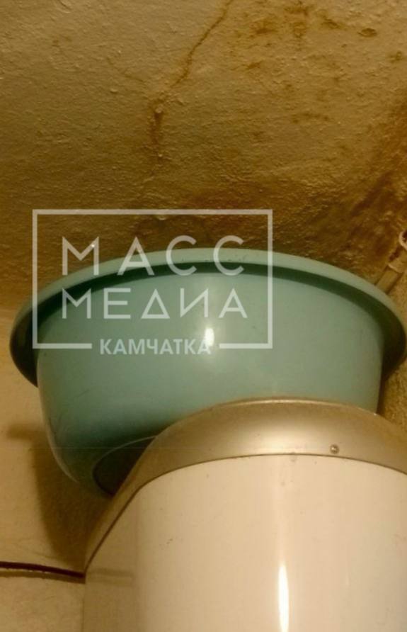 Без крыши и надежды: дом в Петропавловске-Камчатском десять лет ждёт ремонта Без крыши и надежды: дом в Петропавловске-Камчатском десять лет ждёт ремонта