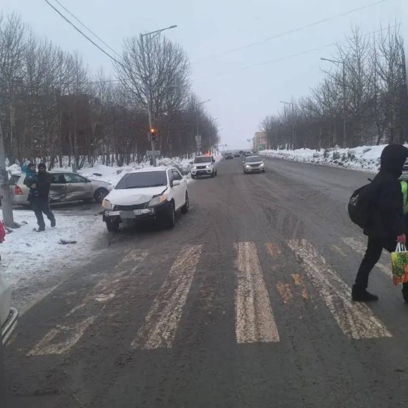 Установление обстоятельств ДТП, в котором пострадали дети, поставлено на контроль