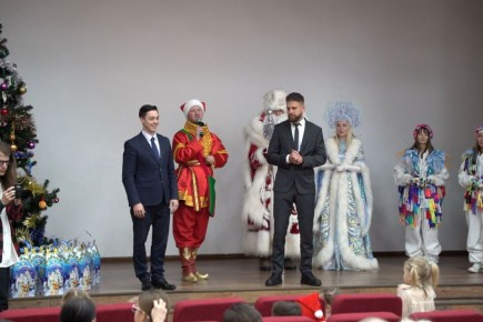 ����� 2500 �������� ��� ����� �� ��������������-�����������, ������ � �������, �������������� ����������, ��� ����� � ����������