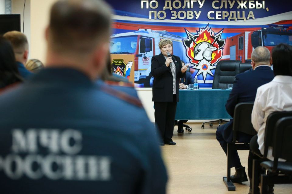 Поздравила камчатских спасателей с профессиональным праздником и 35-летием МЧС России