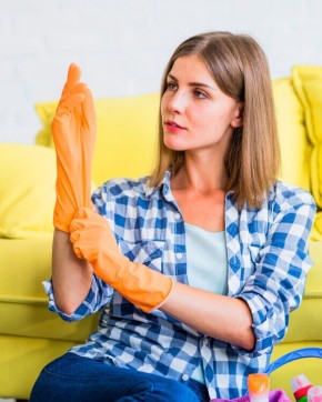 Эффективные способы чистки мягкой мебели в домашних условиях