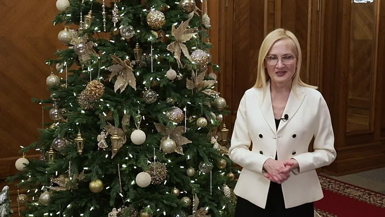 Вице-спикер Государственной Думы РФ, наш депутат Ирина Яровая поздравила земляков с предстоящими праздниками!