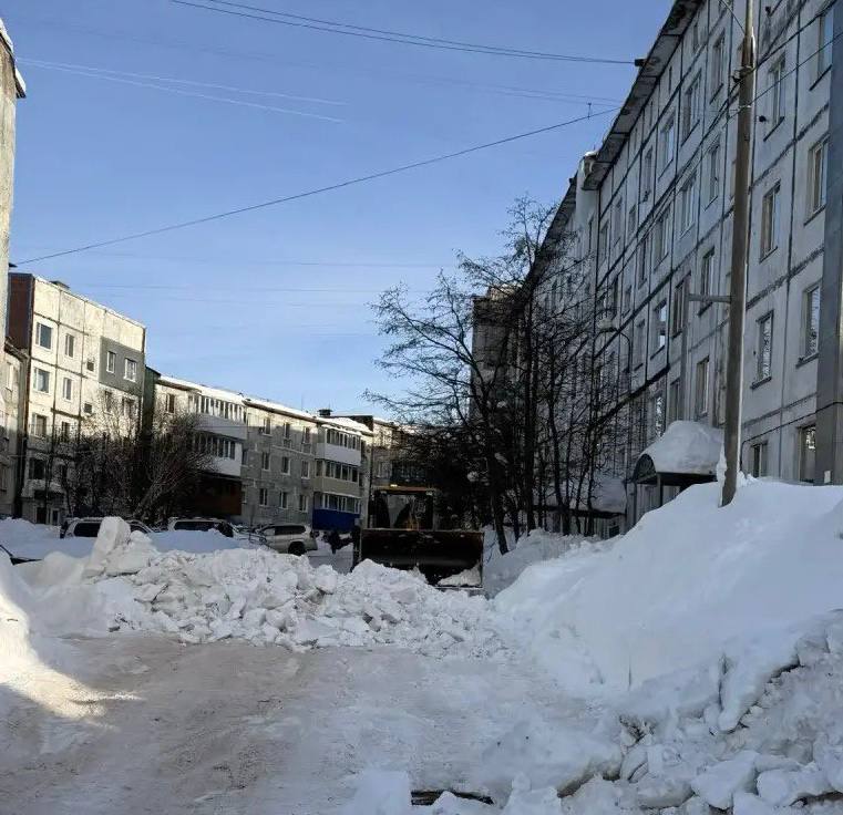 Город день за днем. 6 января 2026 года В Петропавловске-Камчатском дорожные службы продолжают комплекс работ по ликвидации последствий циклона Город день за днем. 6 января 2026 года В Петропавловске-Камчатском дорожные службы продолжают комплекс работ по ликвидации последствий циклона