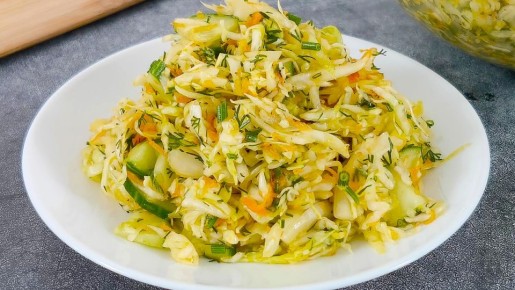 Как приготовить любимый советский салат из капусты: простота и вкус в каждой ложке