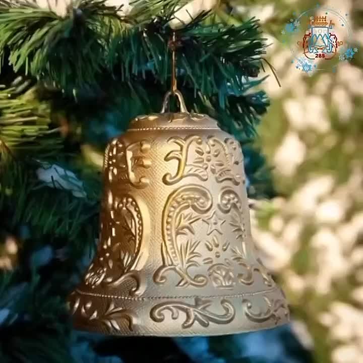 Мария Белкина, куратор проекта «Женское движение Единой России» в Камчатском крае, поздравляет горожан с наступающим Рождеством Христовым и желает благополучия, любви, мира, согласия и единства!