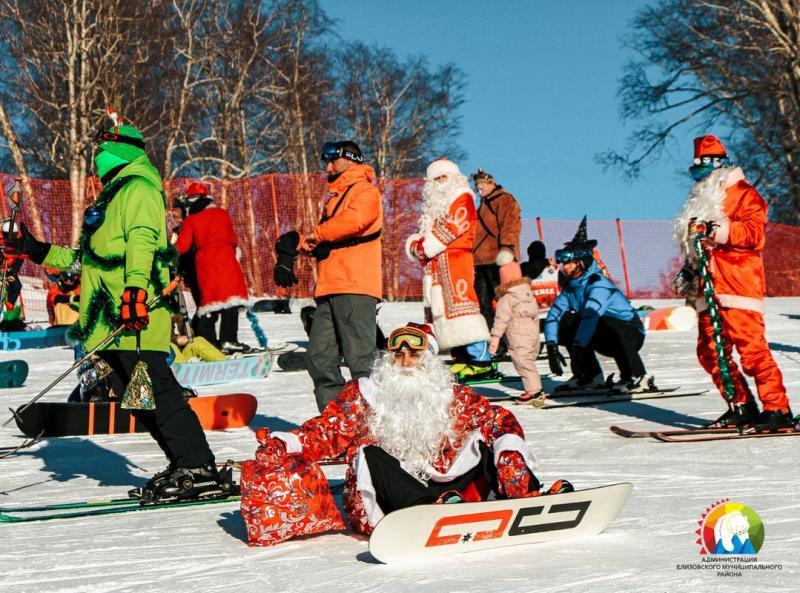 Парад сказочных костюмов на лыжах и сноубордах на Камчатке пройдет на Камчатке