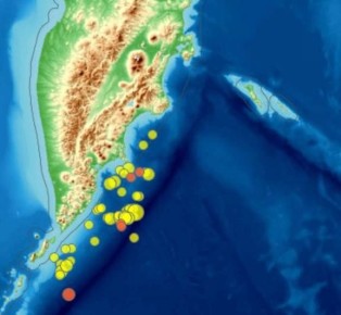 За сутки зафиксированы 15 афтершоков