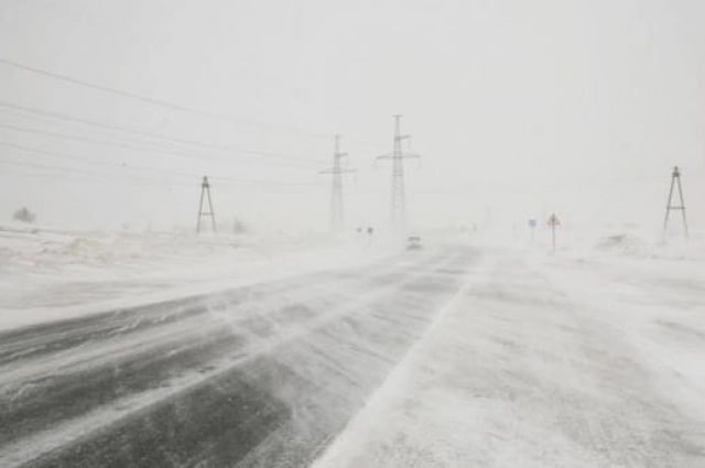 Закрыты дороги, не ходят автобусы