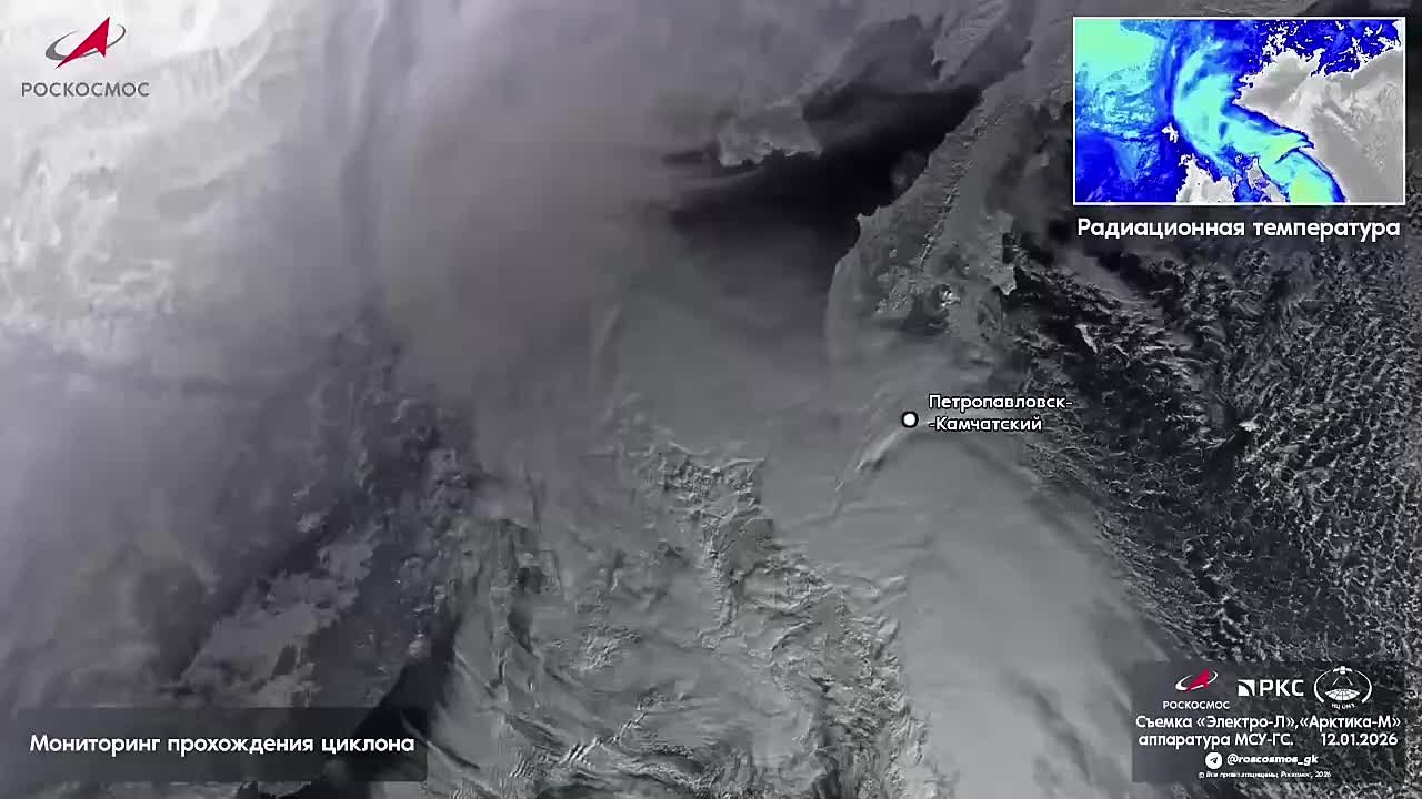 Циклон над Камчаткой: космос показал масштаб стихии