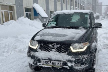 В Петропавловске-Камчатском сегодня, 16 января, с 07:00 до 11:00 и с 16:00 до 20:00 продолжат работу машины автопарка администрации города и правительства края