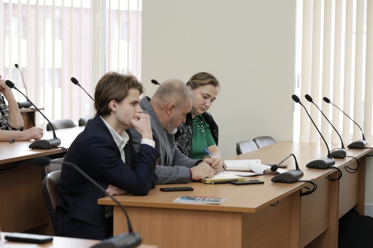 Избирательная комиссия Камчатского края совместно с Елизовской ТИК провела семинар-совещание для представителей региональных отделений политических партий, зарегистрированных на территории края по вопросам, связанным с их... Избирательная комиссия Камчатского края совместно с Елизовской ТИК провела семинар-совещание для представителей региональных отделений политических партий, зарегистрированных на территории края по вопросам, связанным с их...