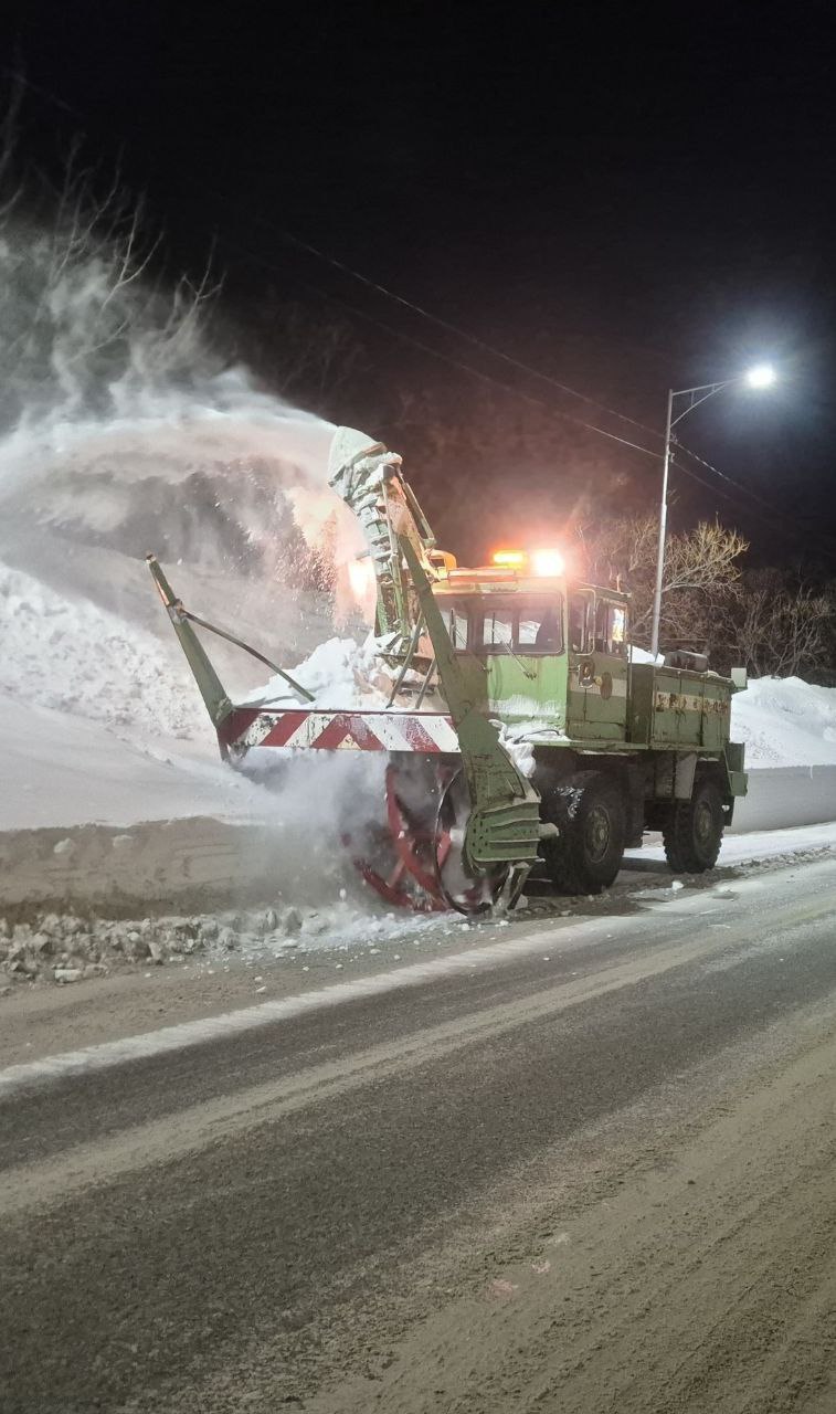 В Петропавловске-Камчатском дорожные службы продолжают комплекс мероприятий по ликвидации последствий циклона В Петропавловске-Камчатском дорожные службы продолжают комплекс мероприятий по ликвидации последствий циклона