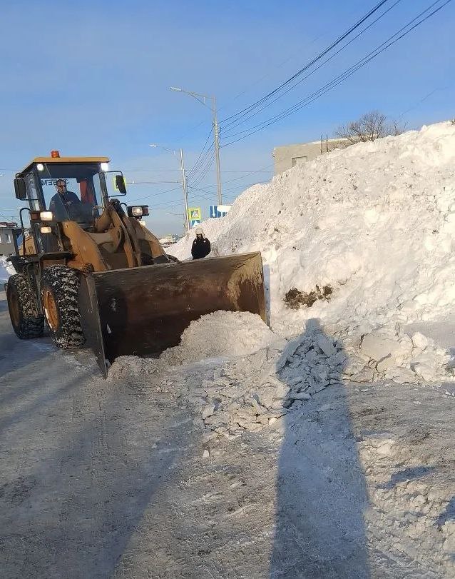 В Петропавловске-Камчатском дорожные службы продолжают комплекс мероприятий по ликвидации последствий циклона В Петропавловске-Камчатском дорожные службы продолжают комплекс мероприятий по ликвидации последствий циклона