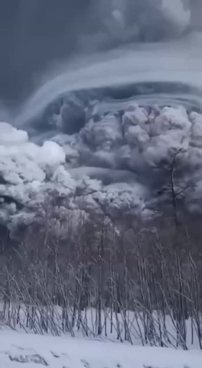 Камчатке приготовиться: Вулкан Шивелуч активизировался