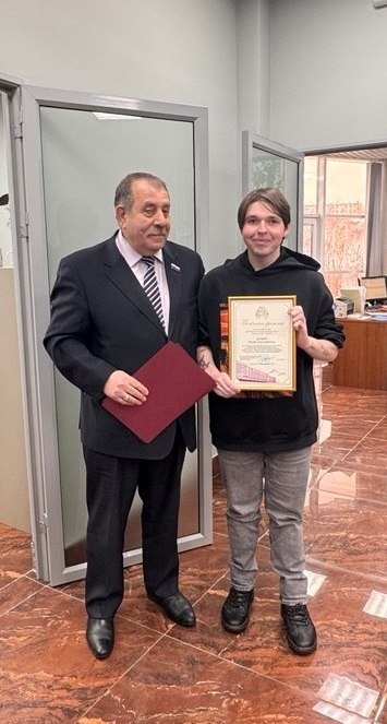 Исполняющий обязанности председателя Городской Думы Петропавловска-Камчатского Саргис Сароян поздравил представителей средств массовой информации с профессиональным праздником – Днем печати Исполняющий обязанности председателя Городской Думы Петропавловска-Камчатского Саргис Сароян поздравил представителей средств массовой информации с профессиональным праздником – Днем печати